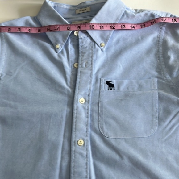Abercrombie & Fitch 100% Cotton Muscle Button Down Shirt - Picture 5 of 9